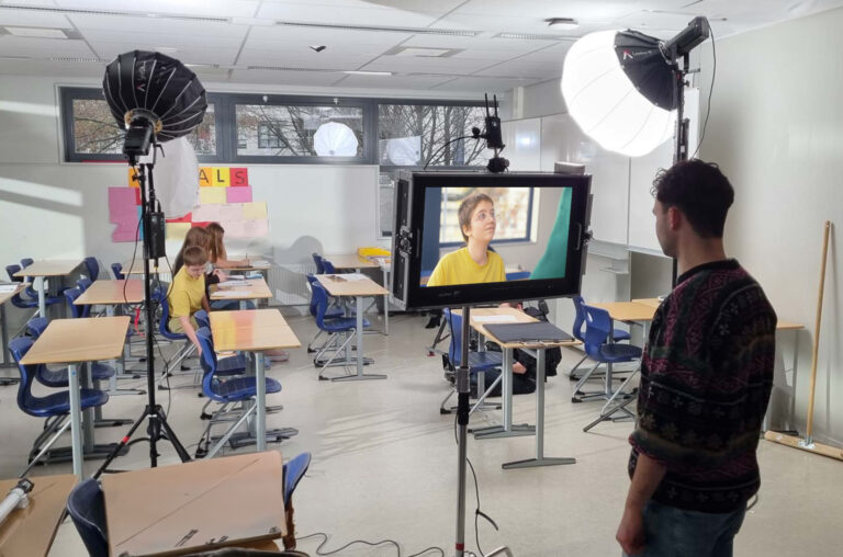 Het Filmkantoor maakt jouw brandfilm op maat en doet ook aan schoolpromotie op emotioneel niveau